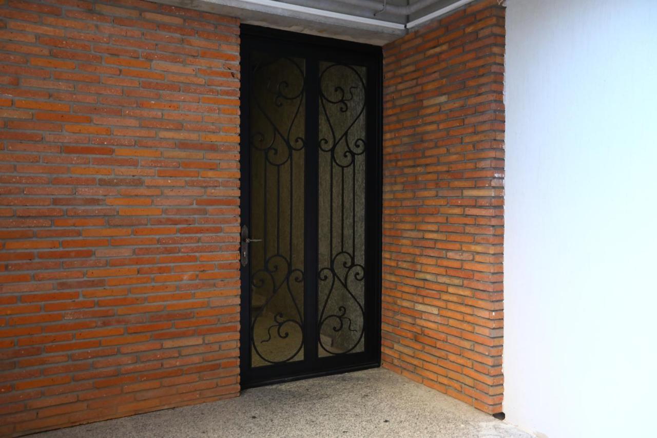 Brick House II Διαμέρισμα Τυφλίδα Εξωτερικό φωτογραφία